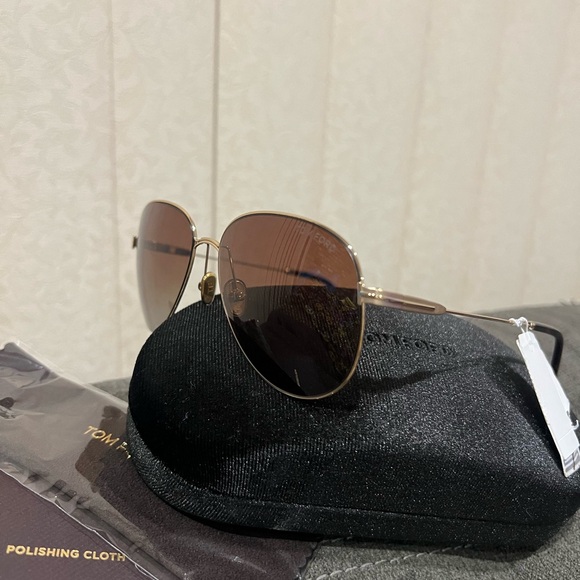 NEW Tom Ford Gold Porscha Aviator Sunglasses - Picture 7 of 10